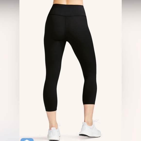 Peloton Pants - Peloton Essential Capri- Size Large